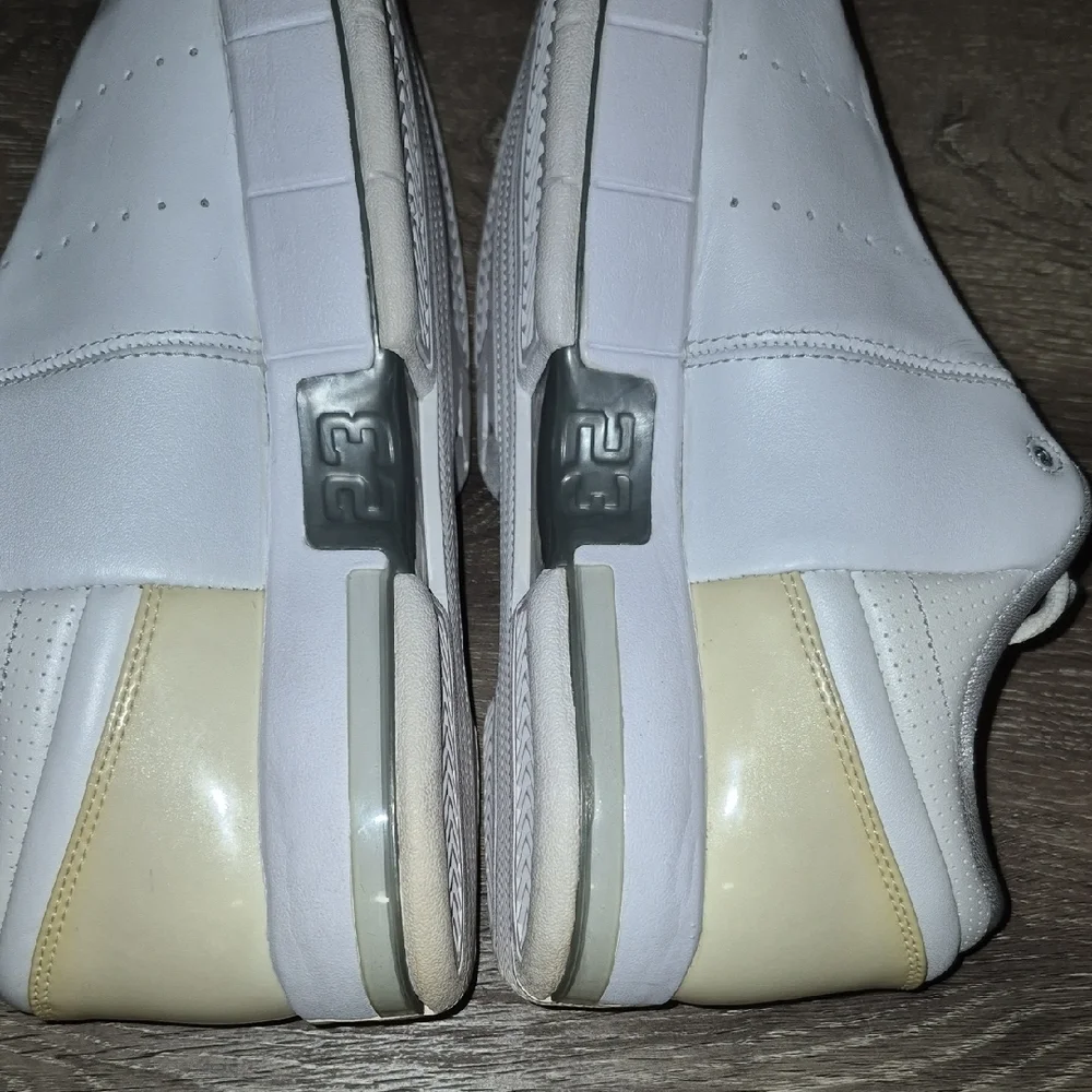 Jordan Men's TE²  Sneakers